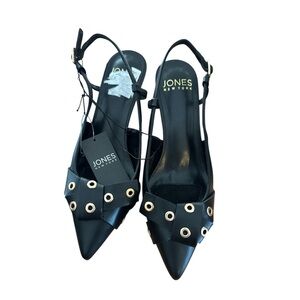 Jones New York Black Kitten Heels with Gold Accents size 7 New with tags